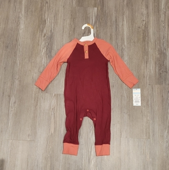 12 months | Cat & Jack Long Sleeve Romper - Picture 2 of 3